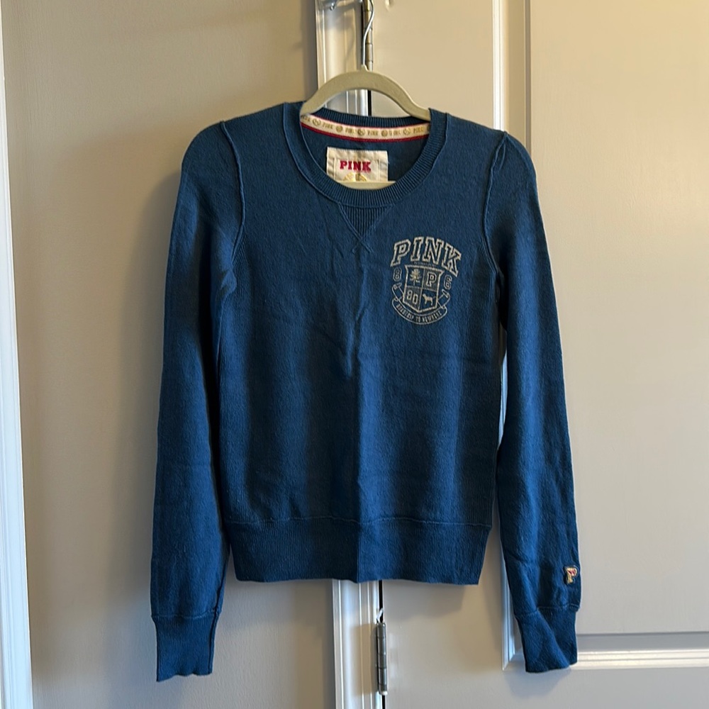 Super soft Victoria’s Secret PINK sweater